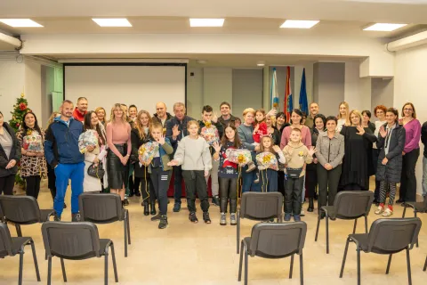 Milinović: Božićnica roditeljima i njihovim herojima