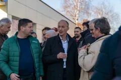 Gospićka tržnica u znaku blagdanskog veselja: HDZ organizirao tradicionalno druženje