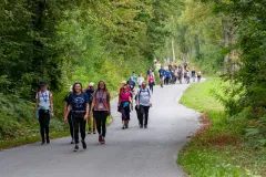 Rekordi u Lici: preko 1800 hodača koračalo rutama kroz Gospić i okolicu!