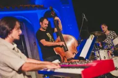 Jazz trio Vedran Ružić nastupa u Gospiću