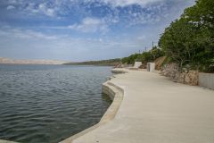 Novouređena plaža u Ribarici spremna za nadolazeću turističku sezonu