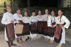 Nagrada za najbolje stihove bećarca pripala mladoj ženskoj pjevačkoj skupini HKUD-a Široka Kula
