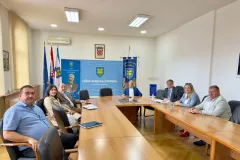 Započeo novi ciklus katastarskih izmjera na području Ličko-senjske županije za područje općina Perušić, Brinje i Donji Lapac