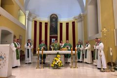 Vjernici Gospićko-senjske biskupije započeli Zahvalno hodočašće u Rim