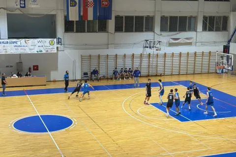 Košarkaši Gospića poraženi u neizvjesnoj utakmici na domaćem terenu