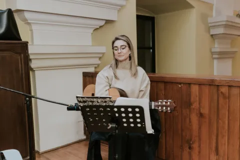 Marijana Pavičić: Lika je oduvijek bila bogata folklorom,tradicijskim instrumentima i napjevima,ali smatram da je ono što nedostaje svakako klasična glazba koju treba kod djece njegovati od malih nogu