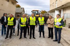 Fond pokreće dva pregovaračka postupka za uklanjanje zakopanog i razasutog otpada u Gospiću 