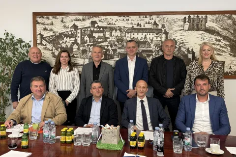 Potpisan Sporazum o zajedničkom financiranju obnove spomenika poginulim hrvatskim braniteljima u Zalužnici