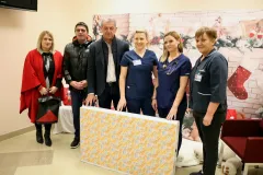 Gradonačelnik Milinović poklonio novi televizor Odjelu za hemodijalizu Opće bolnice Gospić