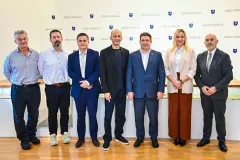 Ministar Butković obišao radove u luci Novalja vrijedne 13,2 milijuna eura