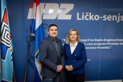 HDZ predstavio kandidate za čelne funkcije u Gospiću: Joso Vrkljan za gradonačelnika, Katica Prpić za zamjenicu
