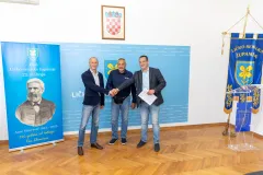Uskoro završetak radova na izgradnji solarne elektrane za potrebe Razvojnog centra Ličko-senjske županije