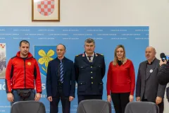 Župan Ernest Petry potpisao Ugovore: Povećanje sredstava za HGSS, vatrogasce i Crveni križ