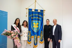 Novoizabrana Miss Ličko-senjske županije Jana Biondić na prijemu kod župana Petryja