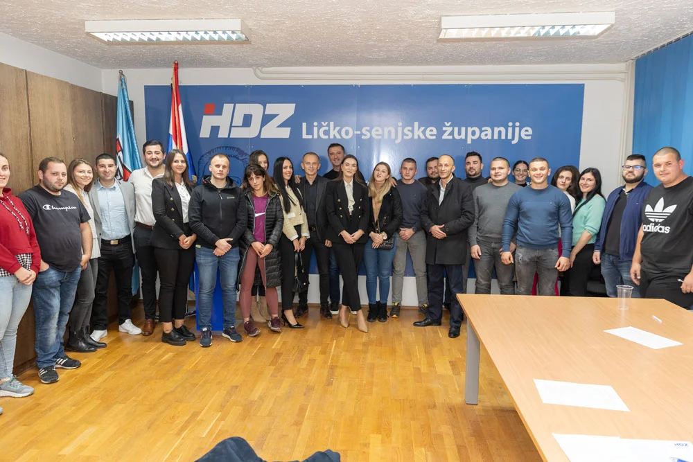 mladez-HDZ-15.jpg
