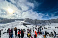Zimska čarolija kod Plitvica: Otvoreno skijalište Mukinje