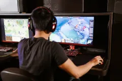 Mladi i internet: Ovisnost o videoigrama postaje sve veći problem