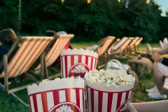 Kino na otvorenom u Smoljancu – “Jurski Park: Preporod” u amfiteatru Camping Plitvice