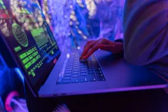 Policija upozorava na online prijevare: Pazite prije klika!