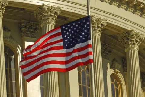 Trump će proglasiti engleski službenim jezikom u SAD-u