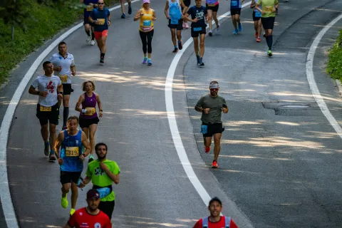 Rekordnih 46 zemalja na 41. Plitvičkom maratonu koji ove godine trči za udrugu Plava krila