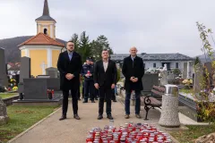 Otočac: Odana počast preminulima povodom blagdana Svih svetih