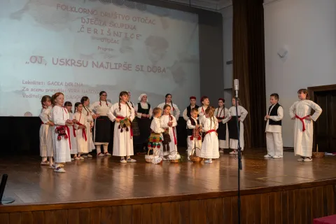 Odabrane dječje folklorne skupine Ličko-senjske županije za državne smotre