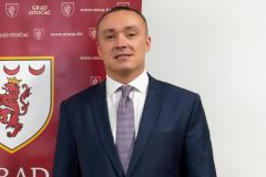 Politička bomba iz Otočca: Tino Ostović pristupio stranci LiPO!