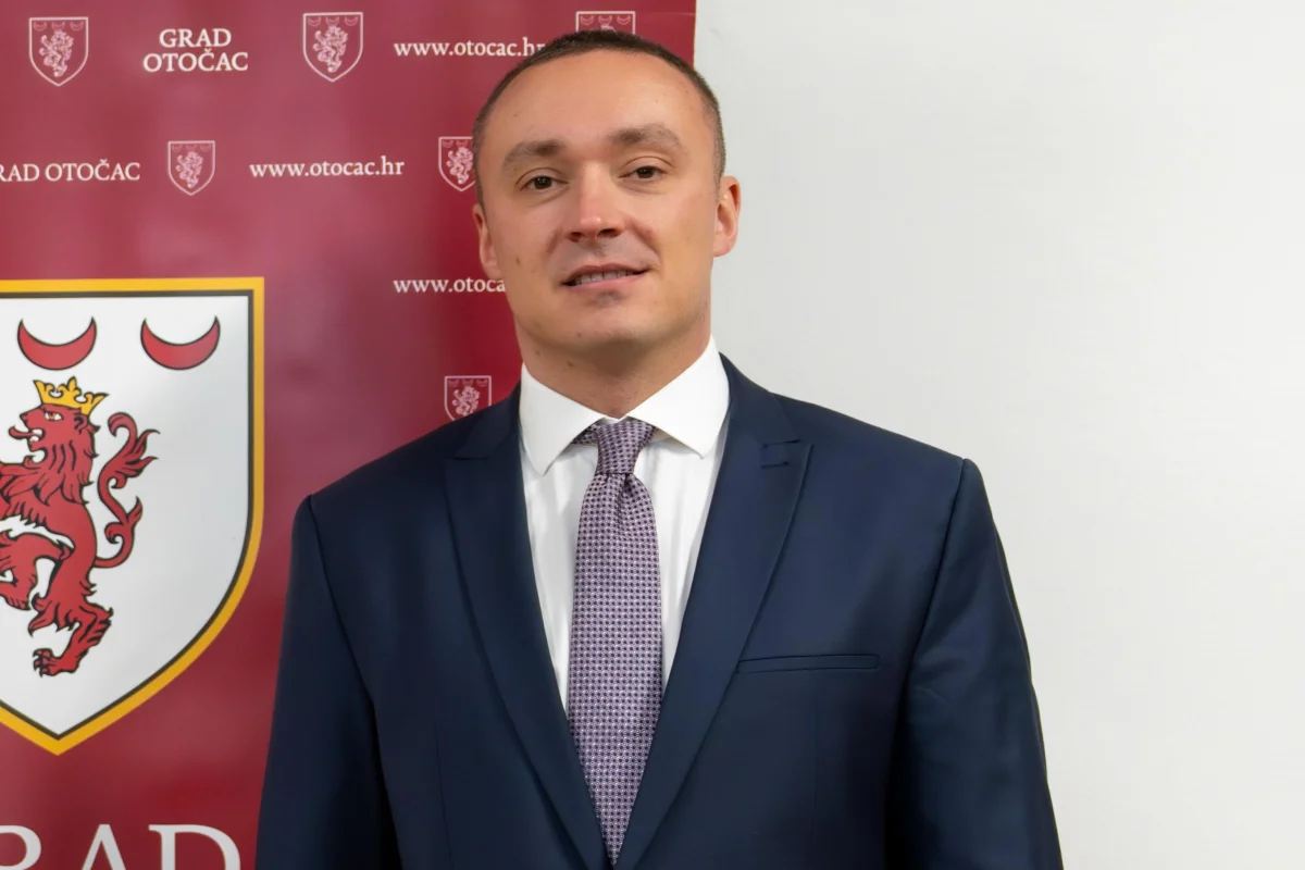 Tino_Ostovic_naslovna1.jpeg