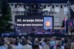 FOTO / Gospić u slavljeničkom tonu: Svečana sjednica i glazbeni vrhunac