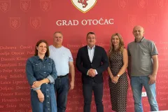 U Otočcu predstavljen projekt Posjetiteljskog centra Domovinskog rata i vojne povijesti Gacke