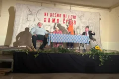 Satirična komedija “Skupština” oduševila publiku u Žabici
