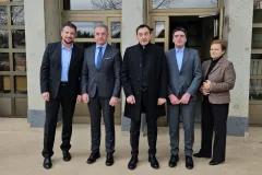 Gradonačelnik Darko Milinović sa zamjenikom i suradnicima upriličio prijem imenovanog biskupa mons. Marka Mede