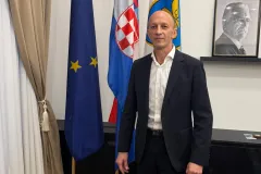 Ličko-senjski župan o incidentu u Novalji:“Ostao sam zatečen događajem na koji nisam mogao utjecati, niti sam u istome sudjelovao bilo kojim svojim postupkom”