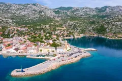 U Karlobagu večeras Ribarska fešta uz grupu Skala
