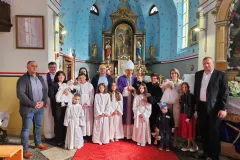 Biskup Marko Medo pohodio župe u Brinju i Lipicama te krstio sedmo i osmo dijete u obitelji Brbot