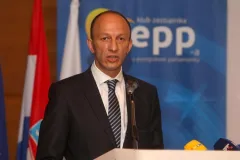 Ličko-senjska županija raspisala Javni poziv za sufinanciranje izrade dokumentacije za energetsku obnovu obiteljskih kuća na području županije