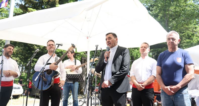 Najbolje iz Like - Gospić obilježio Dan državnosti prigodnim programom u Jasikovcu