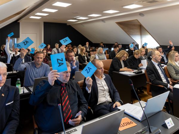 Usvojen Proračun Ličko-senjske županije za 2026. godinu u iznosu od 95,2 milijuna eura Usvojen Proračun Ličko-senjske županije za 2026. godinu u iznosu od 95,2 milijuna eura