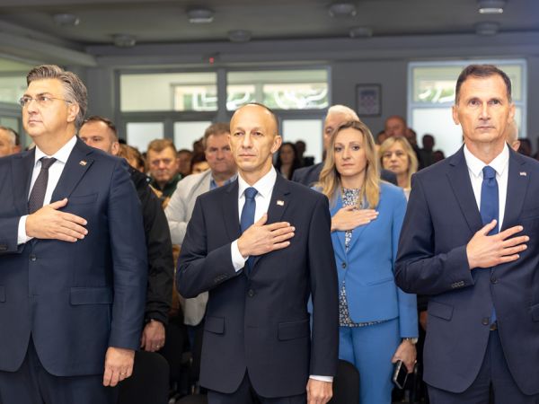 U Gospiću održano predstavljanje HDZ-ovog kandidata za predsjednika, dr. sc. Dragana Primorca
