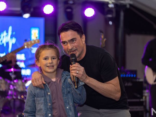 FOTO/Jole velikim koncertom u Gospiću zaključio obilježavanje Dana županije