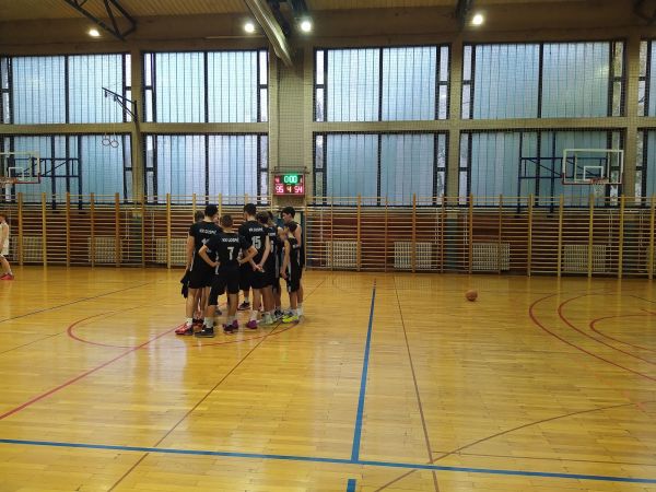 Košarkaši Dinama Zagreb II nadigrali Gospić na otvaranju nove sezone Košarkaši Dinama Zagreb II nadigrali Gospić na otvaranju nove sezone
