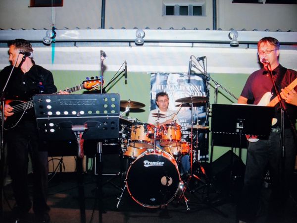 Perušićki rock-tulum ispunjen je s nestrpljivim očekivanjima publike i glazbenika Perušićki rock-tulum ispunjen je s nestrpljivim očekivanjima publike i glazbenika