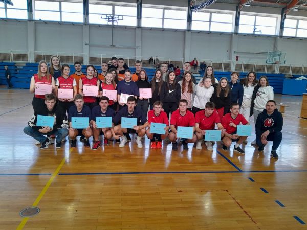 Ličko-senjski šampioni u badmintonu i stolnom tenisu idu na Državno prvenstvo Ličko-senjski šampioni u badmintonu i stolnom tenisu idu na Državno prvenstvo
