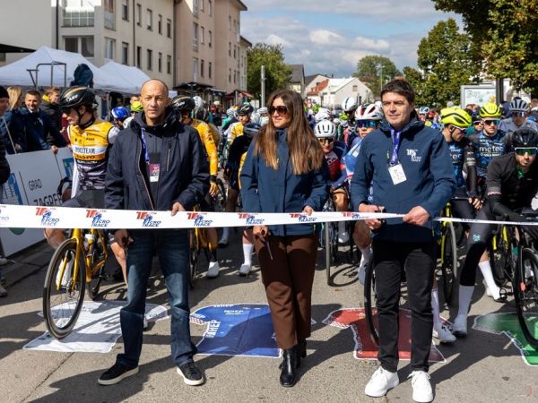 CRO Race stigao u srce Like: Iz Gospića krenula treća etapa jubilarnog izdanja prestižne biciklističke utrke