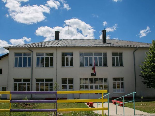 Općina Lovinac - malim pomacima prema ljepšem i sadržajnijem mjestu Općina Lovinac - malim pomacima prema ljepšem i sadržajnijem mjestu
