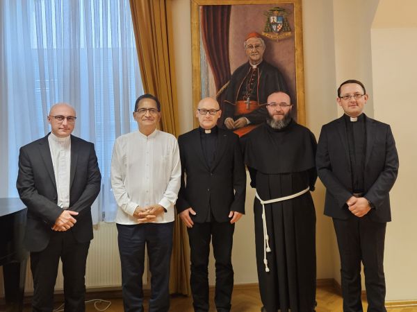 Održan susret dijecezanskog upravitelja Gospićko-senjske biskupije mons. dr. Richarda Pavlića i generalnog ministra franjevaca trećoredaca o. Amanda Trujilla Cana Održan susret dijecezanskog upravitelja Gospićko-senjske biskupije mons. dr. Richarda Pavlića i generalnog ministra franjevaca trećoredaca o. Amanda Trujilla Cana
