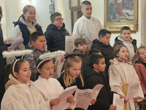 Svečana proslava blagdana sv. Nikole u Trnovcu: Poruke nade, ljubavi i obitelji Svečana proslava blagdana sv. Nikole u Trnovcu: Poruke nade, ljubavi i obitelji
