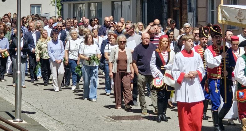 Najbolje iz Like - Svečano proslavljena svetkovina Tijelova u Gospiću