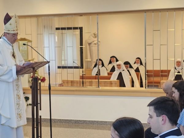 Svetkovina Presvetog Srca Isusova proslavljena u samostanu sestara karmelićanki u Gospiću